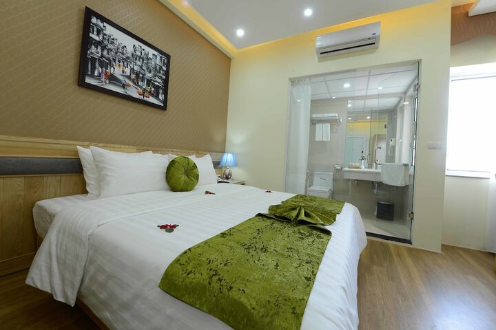 Room 9 of 52