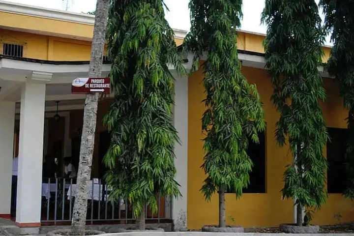 Hotel y Restaurante El Arco
