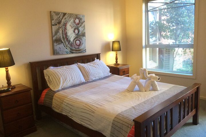 Room 5 of 38