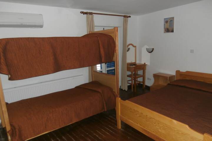Room 14 of 58