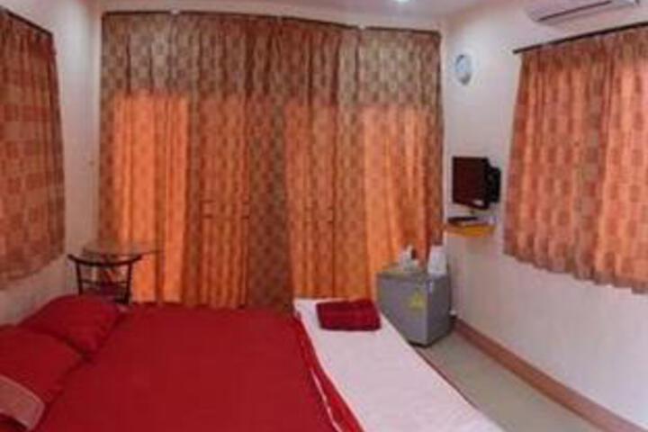 Room 3 of 5
