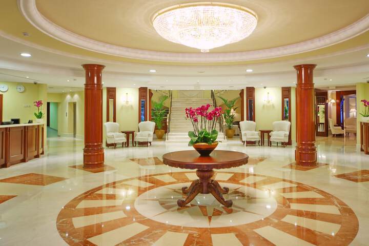 Hotel 2 of 58