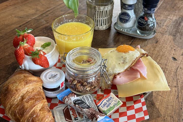 Breakfast/Coffee Service 44 of 51