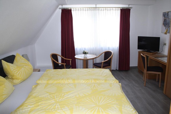 Room 8 of 67