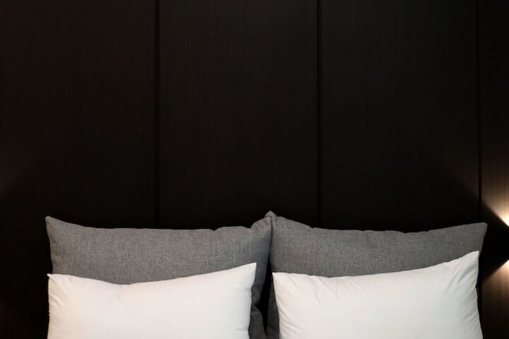 Room 15 of 32