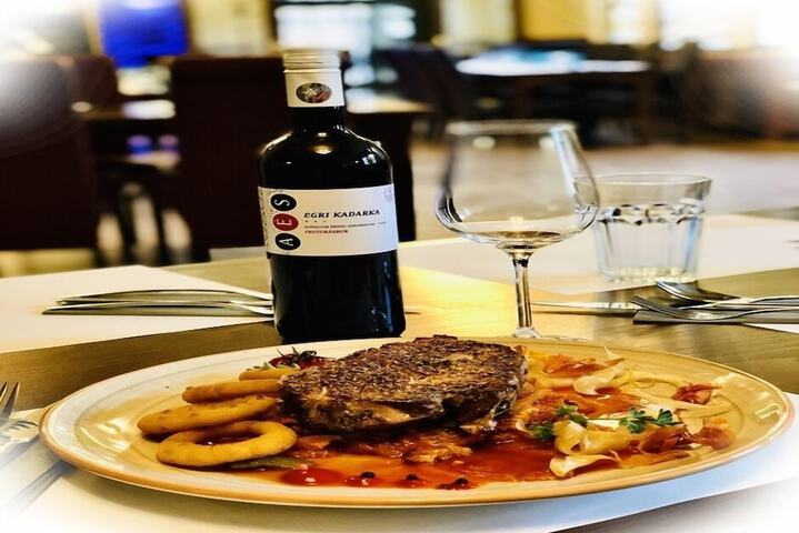 Dining Photos