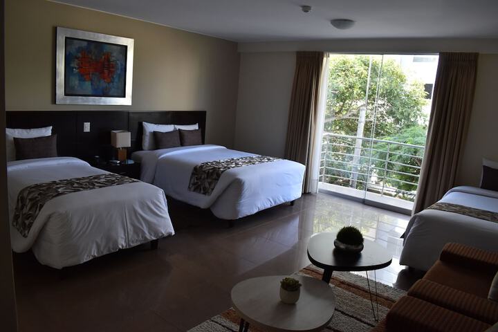 Room 32 of 72