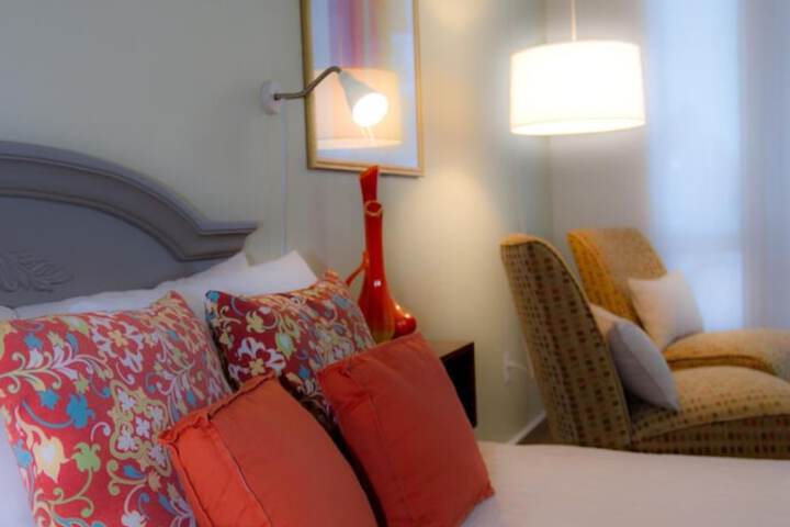 Room 14 of 28