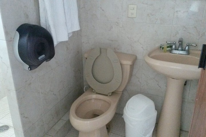 Room 12 of 16