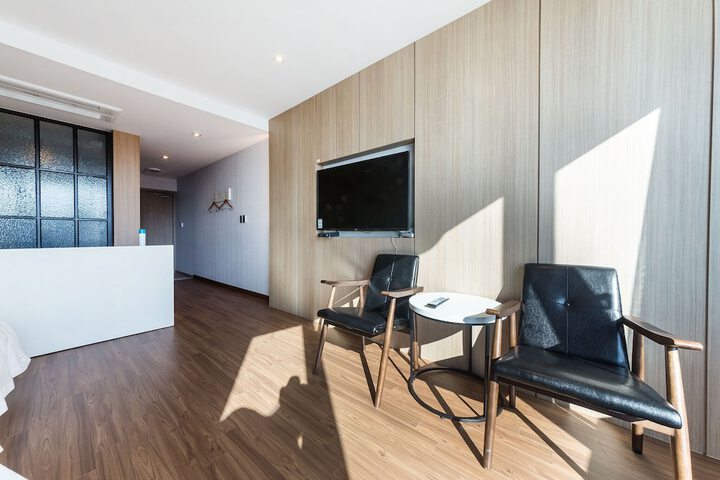 Room 11 of 55