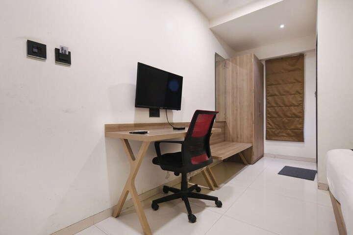 Room 15 of 29