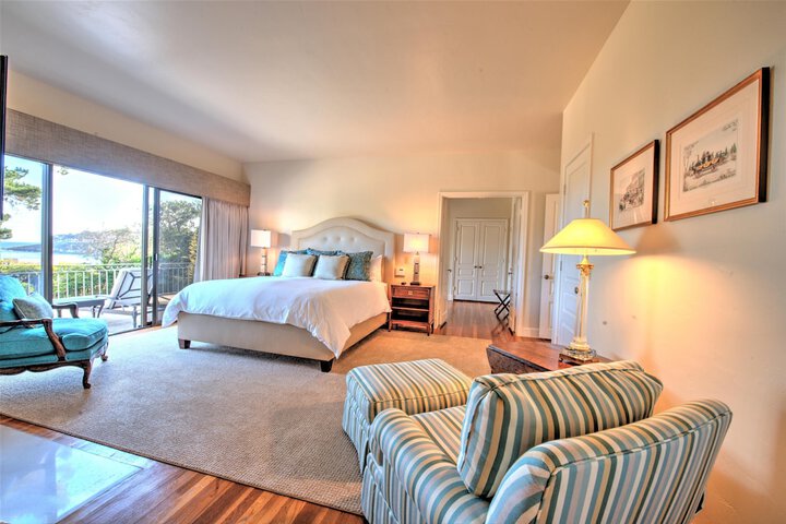 Room 3 of 39
