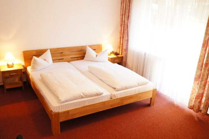 Room 5 of 39