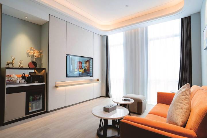 Room 56 of 84
