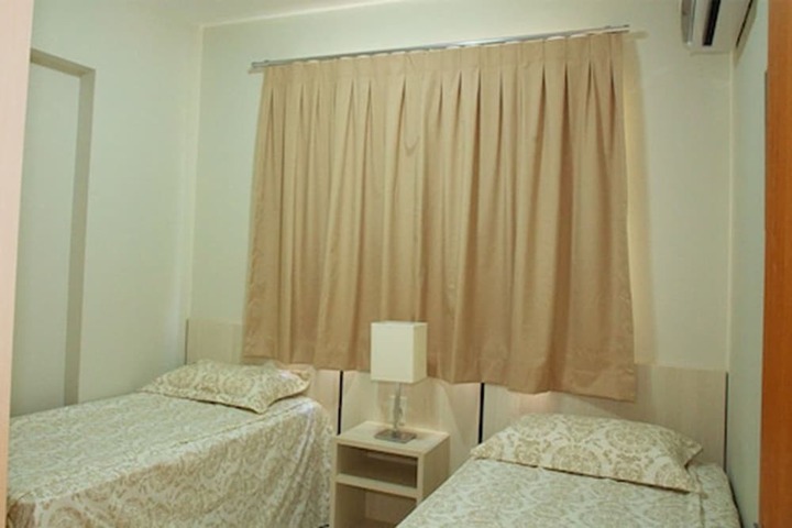 Room 13 of 39