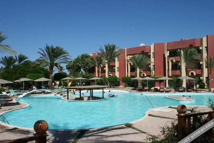 Pool 7 of 16