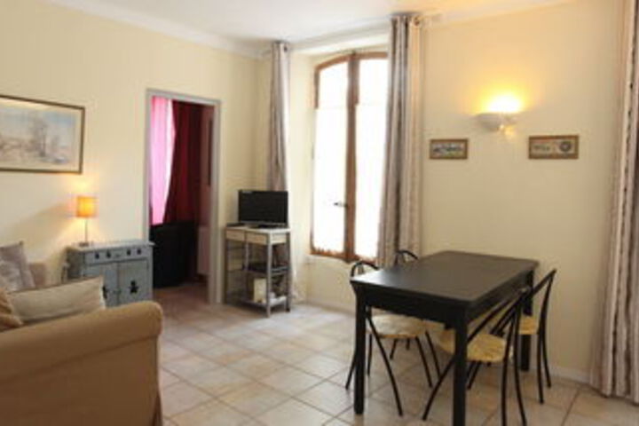 Room 156 of 200