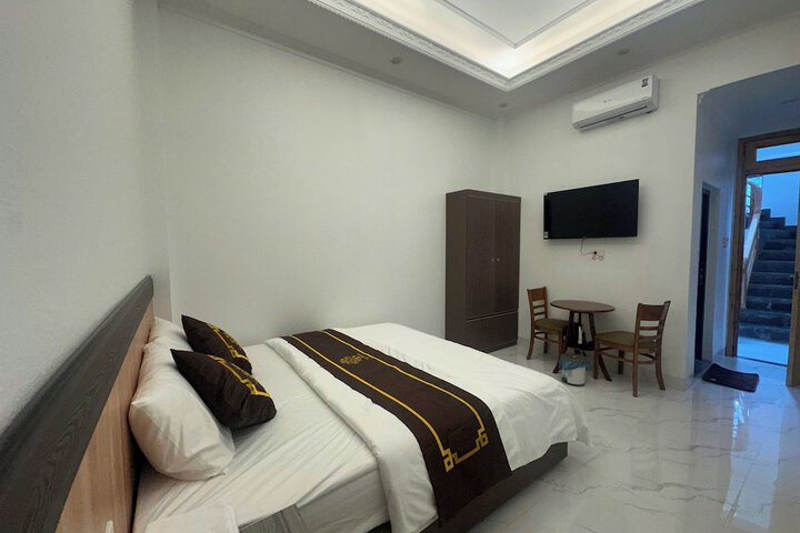 Room 13 of 62