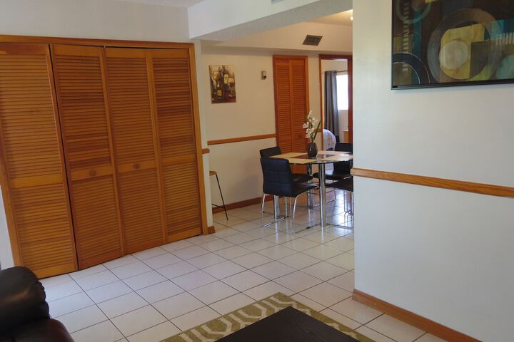 Room 3 of 25