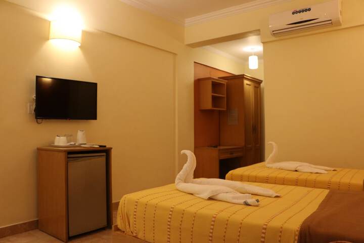 Room 3 of 25