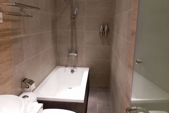 Room 15 of 31