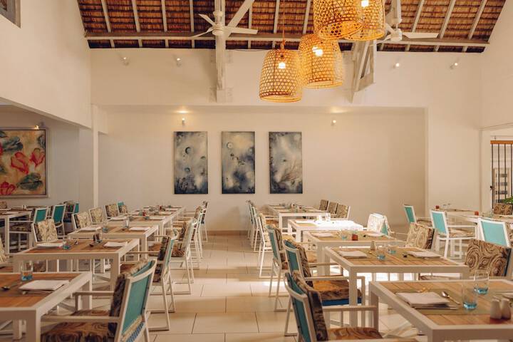 Dining 43 of 71