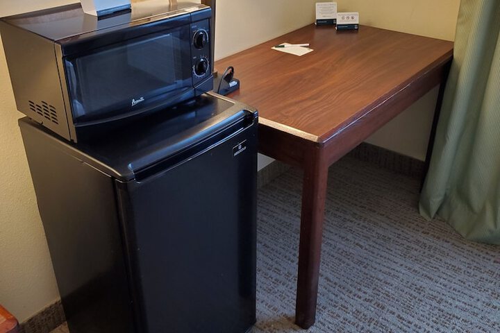 Mini-refrigerator