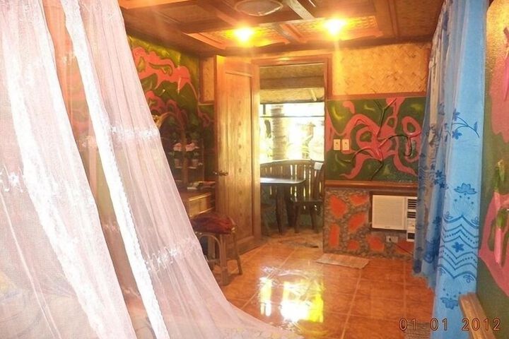 Room 42 of 51