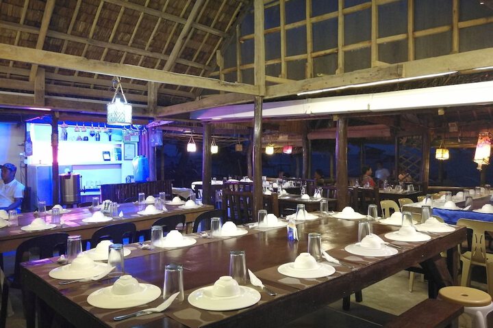 Dining 5 of 14