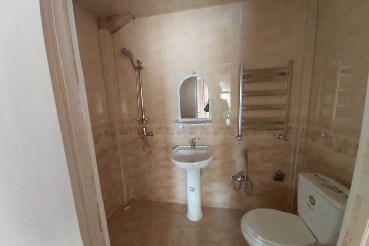 Room 12 of 19