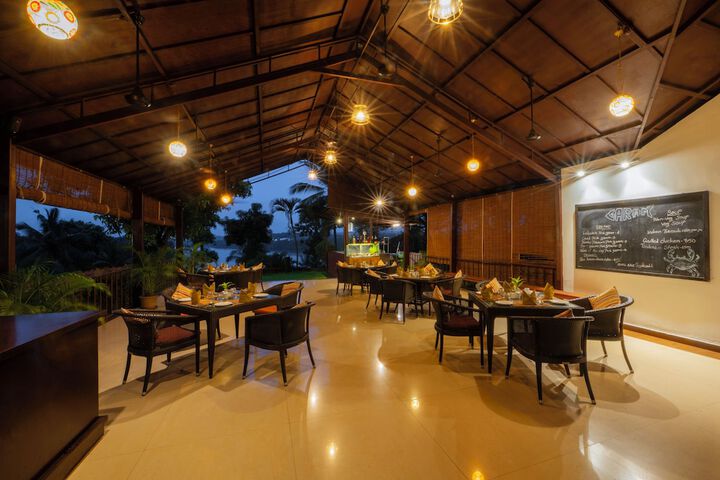 Dining 64 of 87
