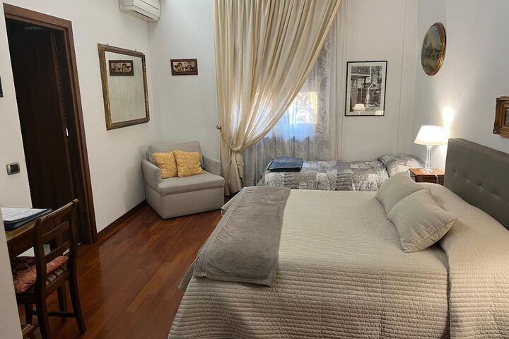 Room 12 of 34