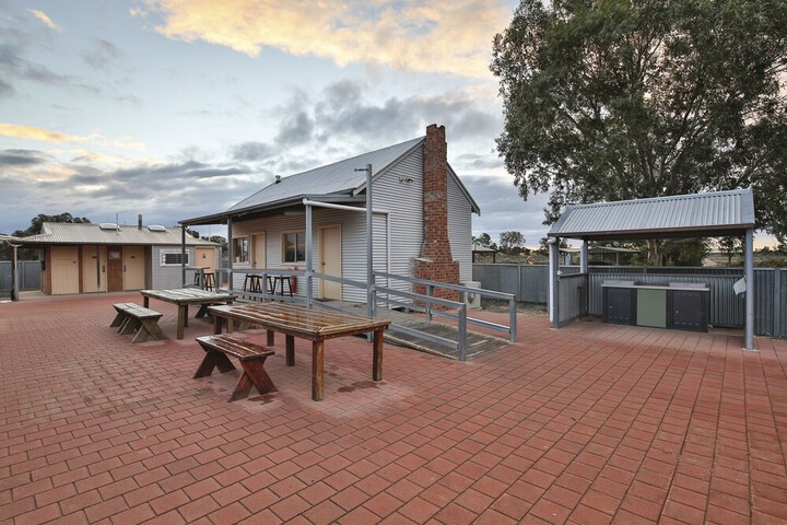 Property Grounds 13 of 14