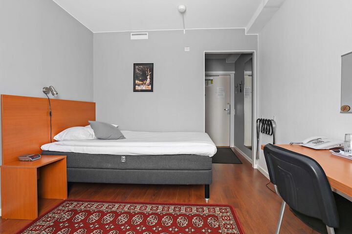 Room 13 of 51