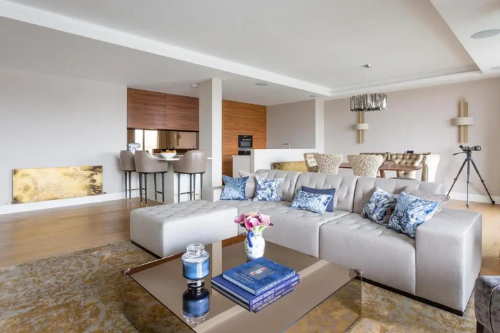 Chelsea Crescent by Onefinestay