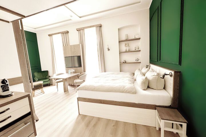 Room 22 of 82