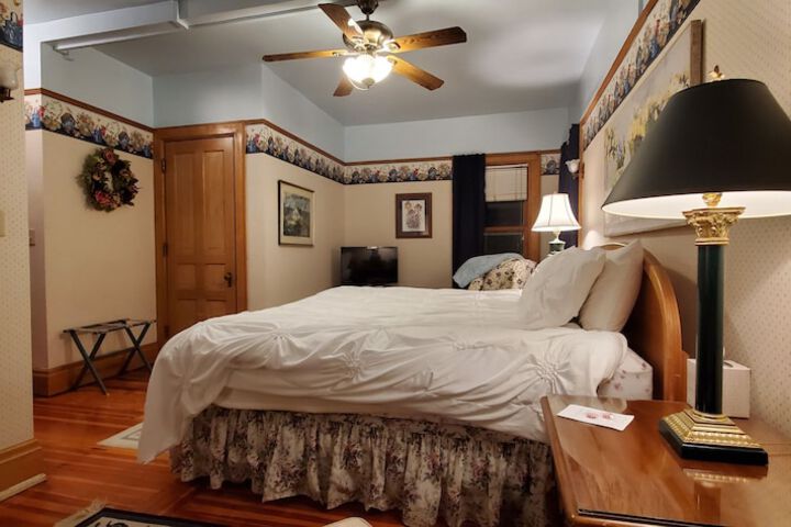 Room 16 of 80