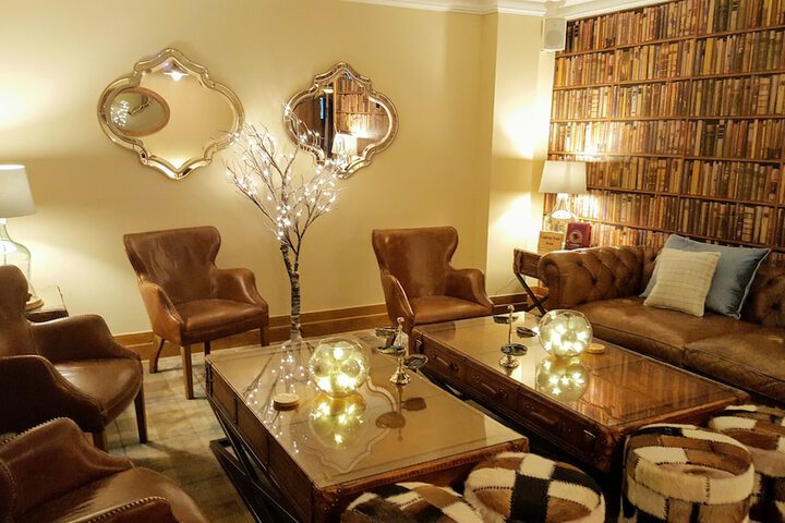 Entrance & Lobby