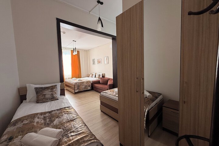 Room 30 of 86