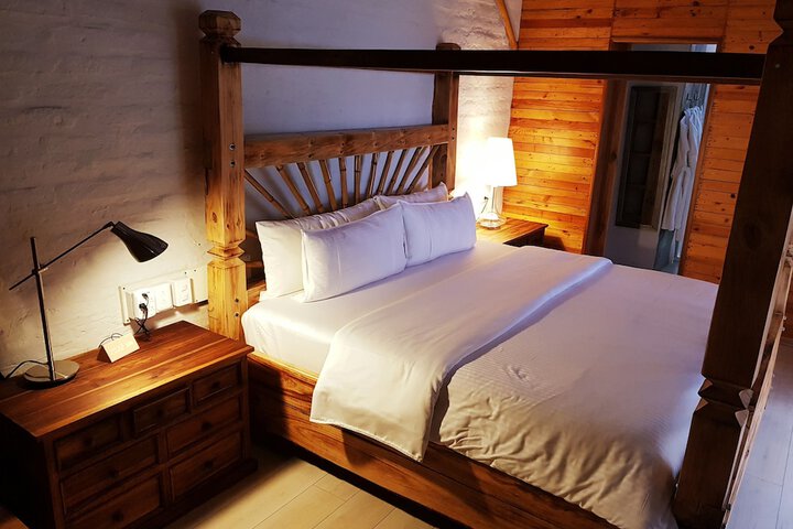 Room 21 of 320