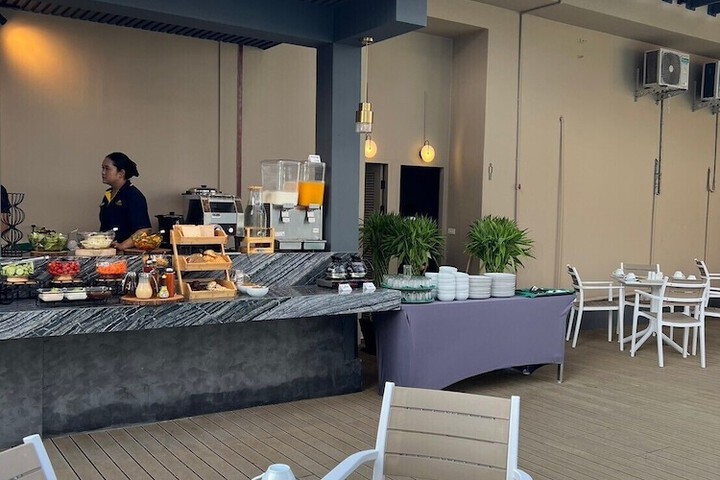 Breakfast/Coffee Service 37 of 49