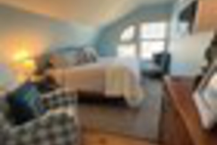 Room 80 of 297