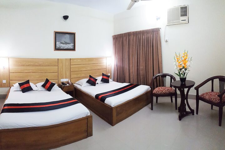 Room 4 of 52