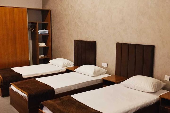 Room 8 of 29