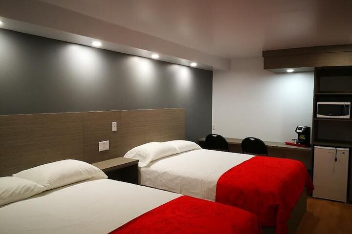 Superior Room 1 Queen Bed (3 of 15)