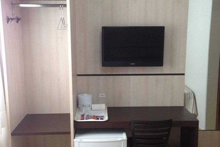 Room 13 of 44