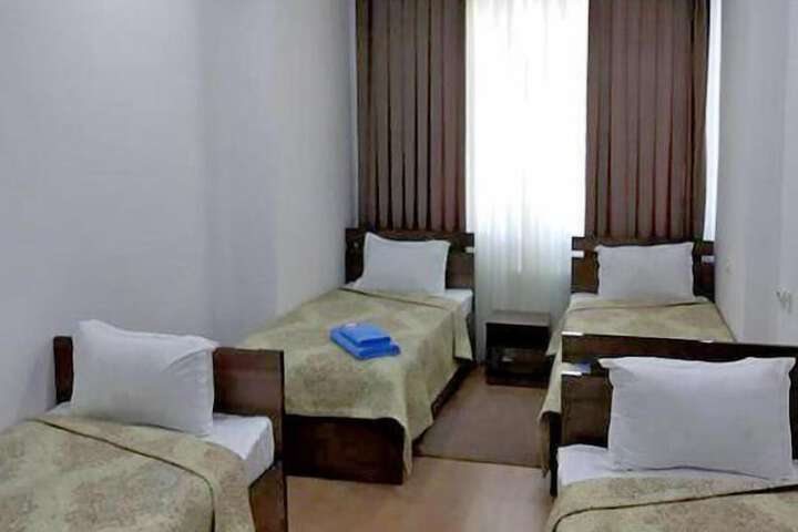 Room 9 of 23