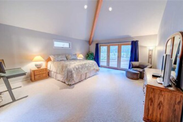 Room 14 of 14