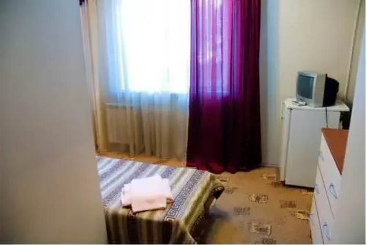 Room 2 of 24