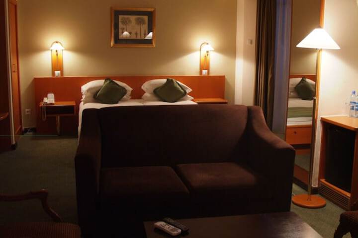 Room 21 of 50